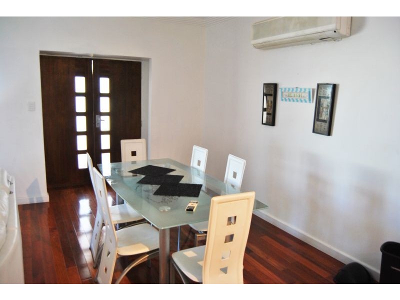 Canton Beach NSW 2263