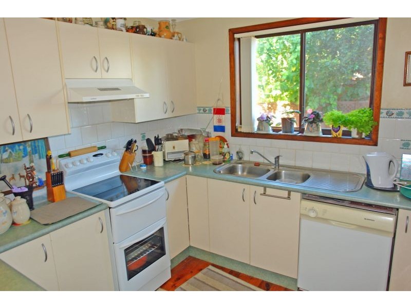 20 Moss Avenue, Toukley NSW 2263