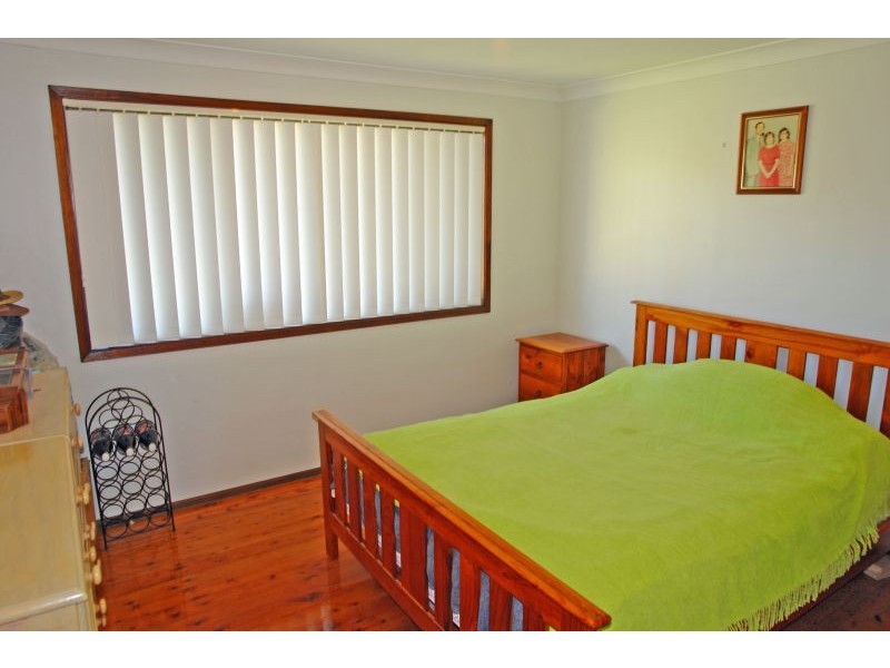 20 Moss Avenue, Toukley NSW 2263