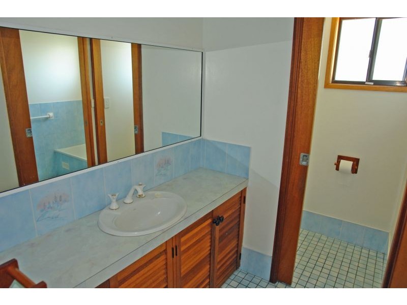 20 Moss Avenue, Toukley NSW 2263