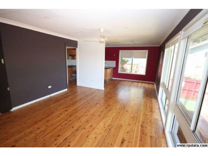 9 Hasluck Drive, Watanobbi NSW 2259