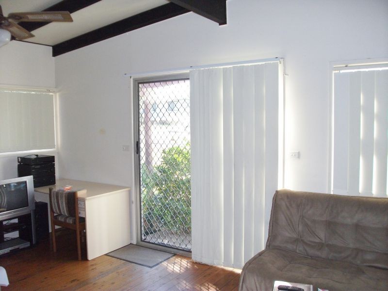 34 Spring Valley, Gorokan NSW 2263