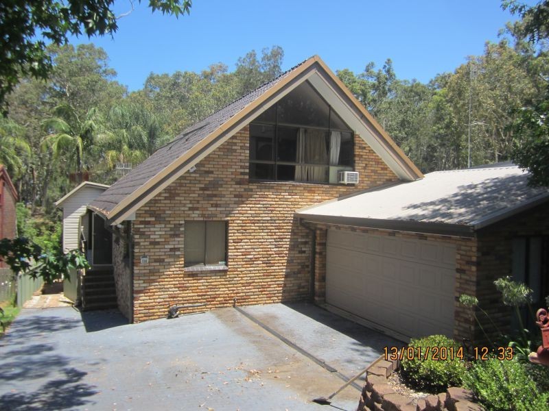 136 Marks Road, Gorokan NSW 2263