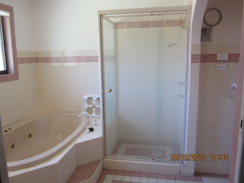 136 Marks Road, Gorokan NSW 2263