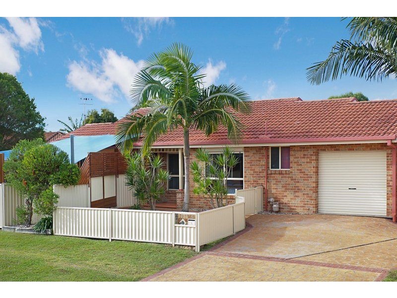 1a Crowe Street, Lake Haven NSW 2263