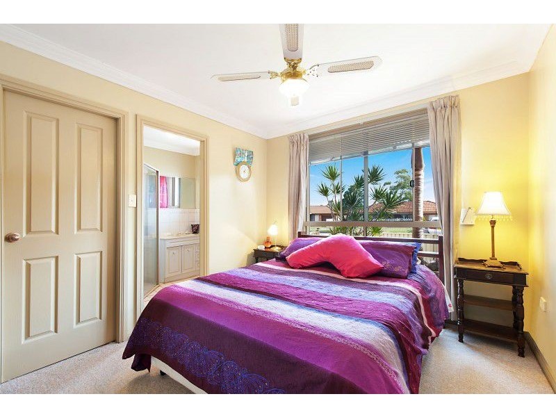 1a Crowe Street, Lake Haven NSW 2263