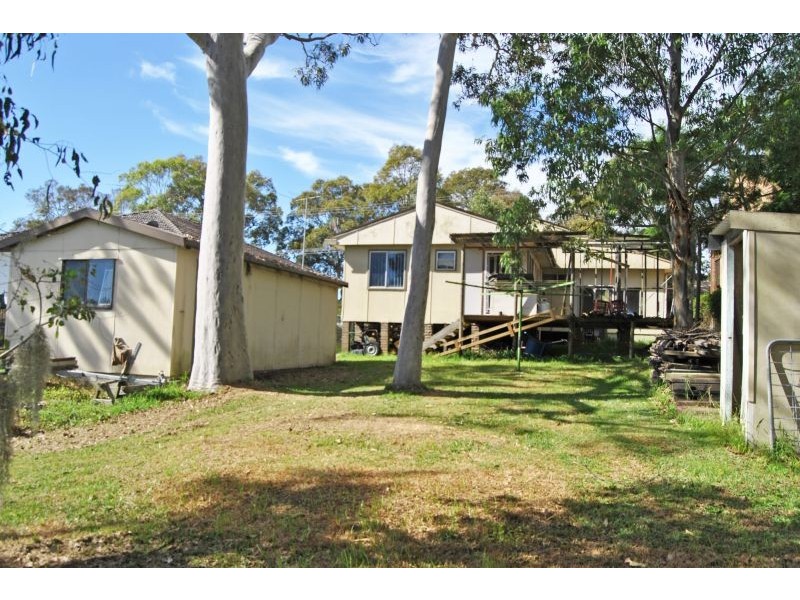 8 Blackford Avenue, Kanwal NSW 2259