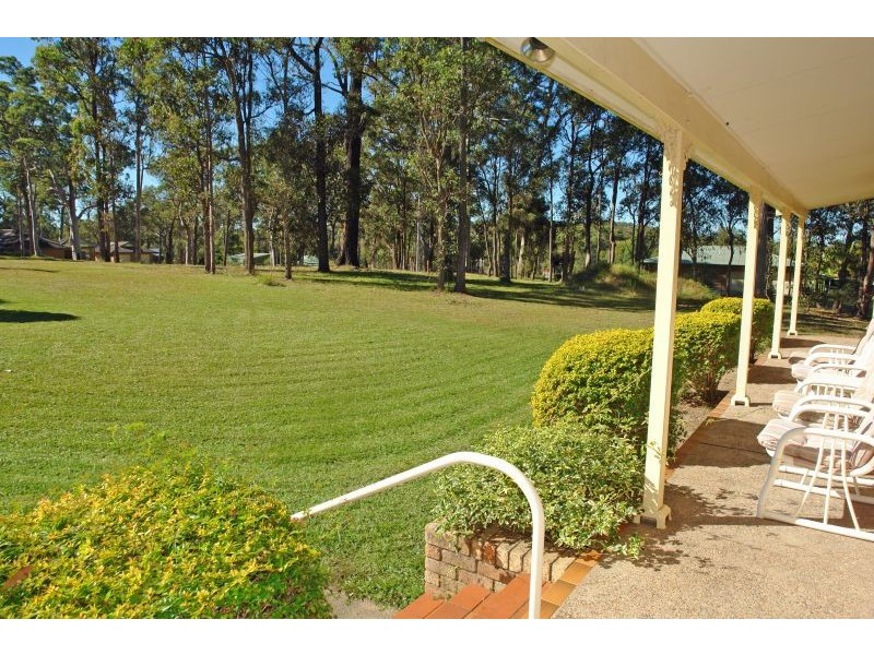 18 Crestwood Road, Jilliby NSW 2259