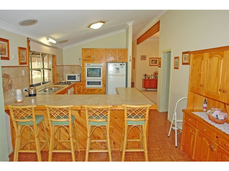 18 Crestwood Road, Jilliby NSW 2259