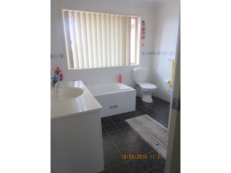 28 Dean Avenue, Kanwal NSW 2259