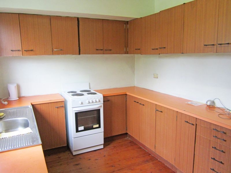 16 Merrendale Avenue, Gorokan NSW 2263