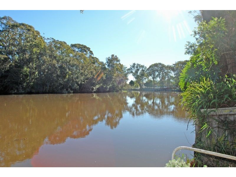 13 Riverview Drive, Wyong NSW 2259