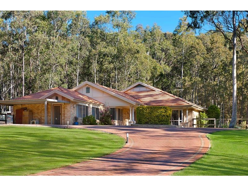 5 Parkridge Drive, Jilliby NSW 2259