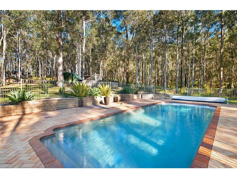 5 Parkridge Drive, Jilliby NSW 2259