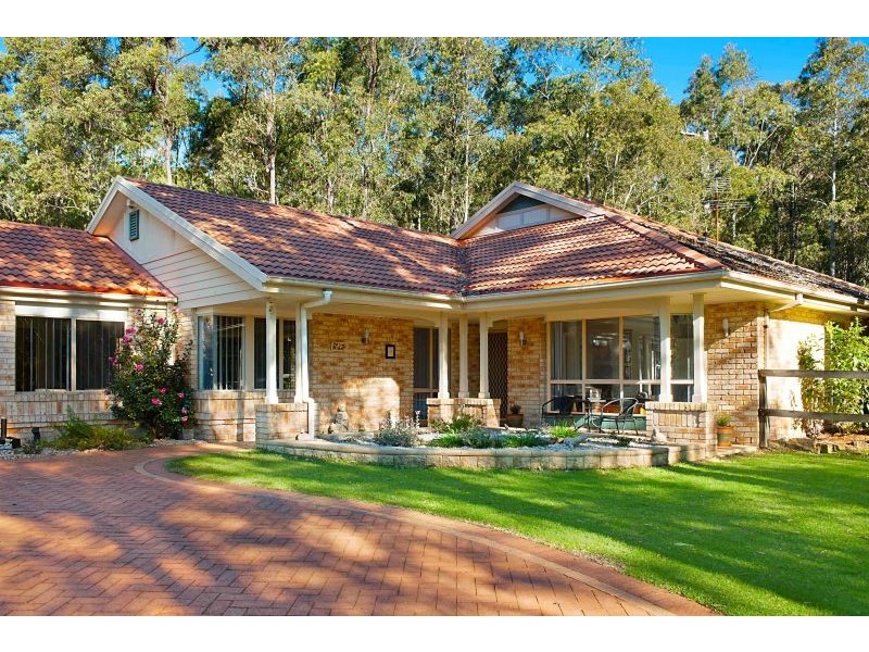 5 Parkridge Drive, Jilliby NSW 2259