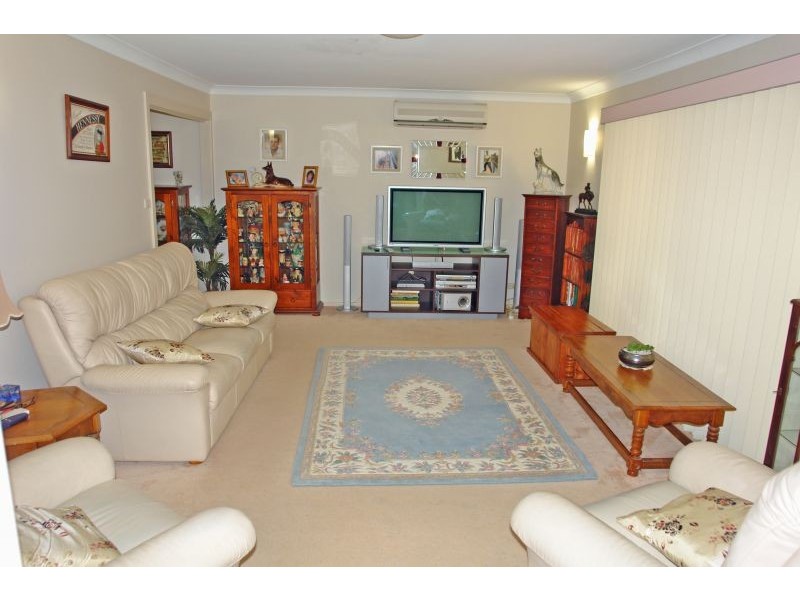 4 Riverview Drive, Wyong NSW 2259