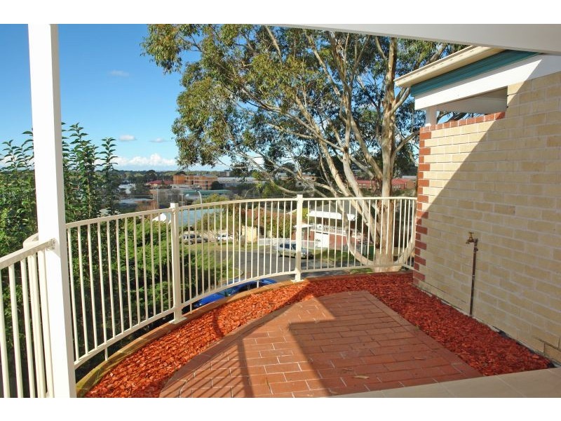4 Manor Close, Wyong NSW 2259