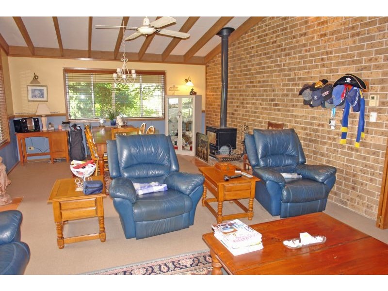 3 Binbrook Road, Wyee NSW 2259
