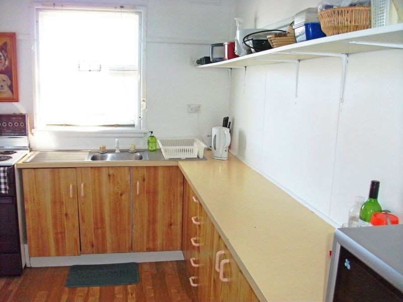 38 Melrose, Gorokan NSW 2263