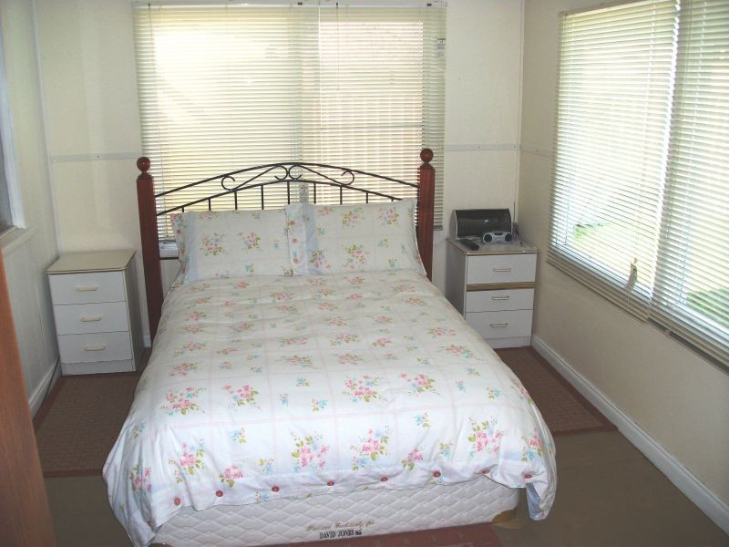 38 Melrose, Gorokan NSW 2263