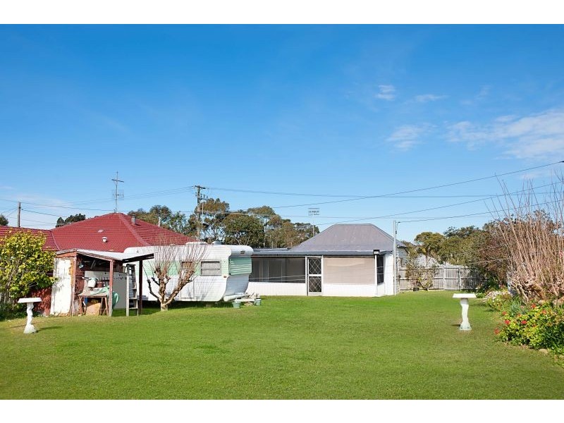21 Murrawal Road, Wyongah NSW 2259