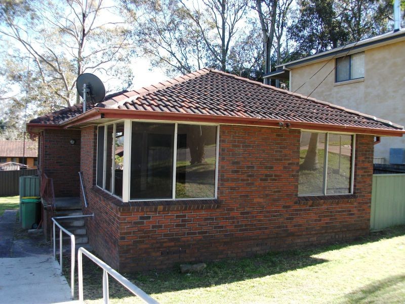 33 Stonehaven Avenue, Watanobbi NSW 2259