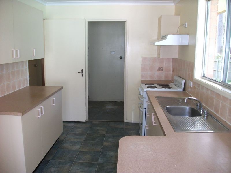 11 Slim Close, Watanobbi NSW 2259