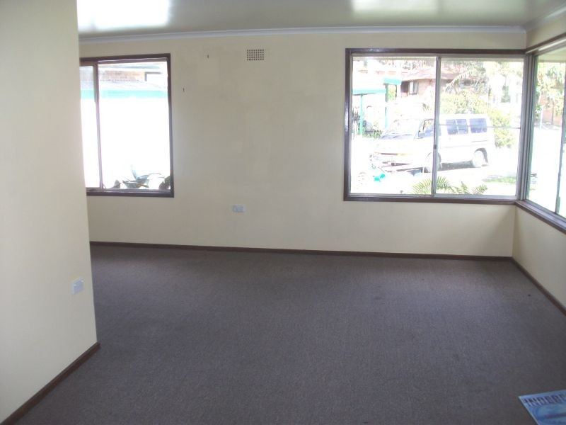 11 Slim Close, Watanobbi NSW 2259