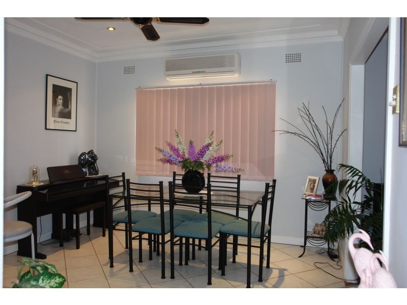 23 Arthur Drive, Wyong NSW 2259