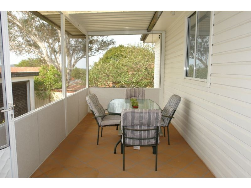 23 Arthur Drive, Wyong NSW 2259