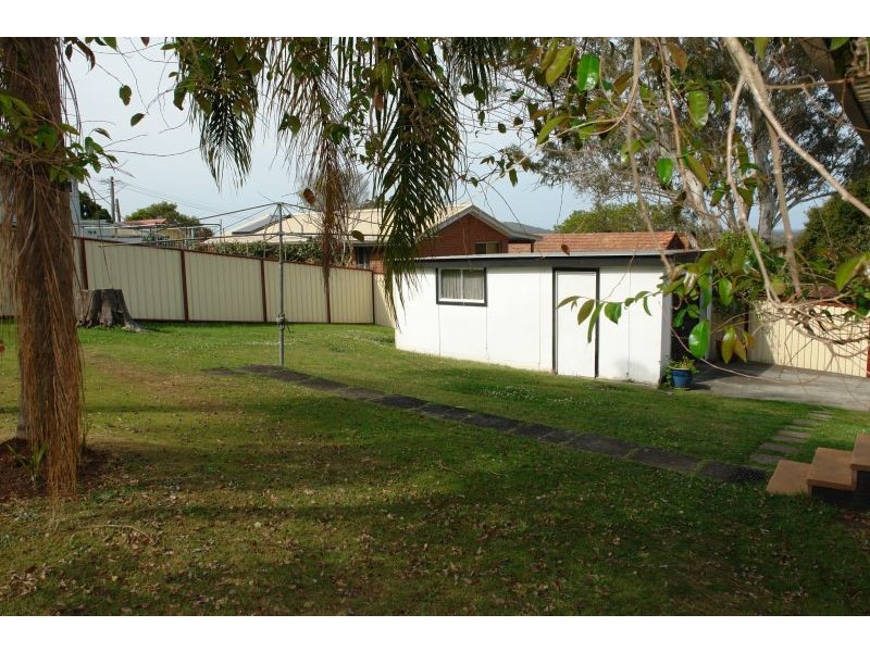 23 Arthur Drive, Wyong NSW 2259