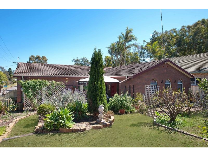 3 Vales Road, Mannering Park NSW 2259