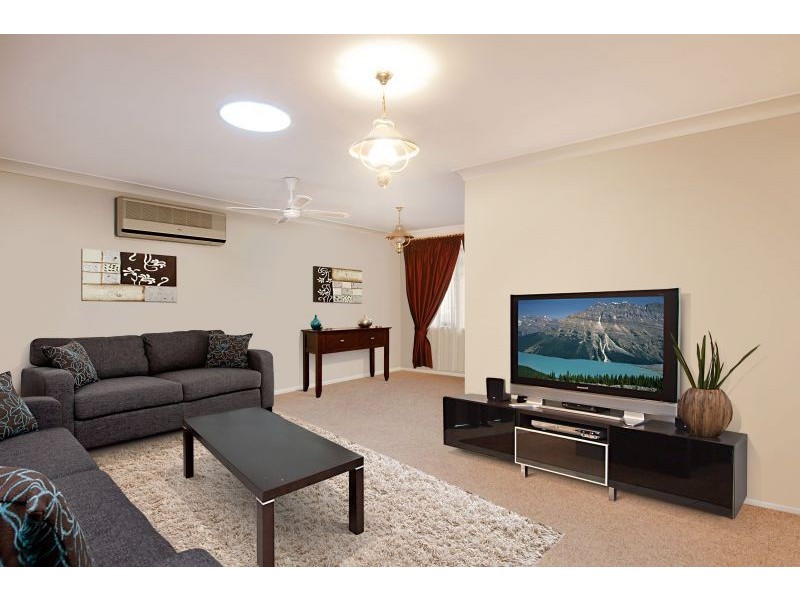 3 Vales Road, Mannering Park NSW 2259