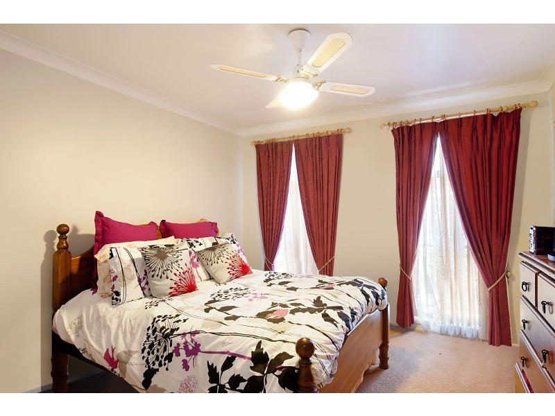 3 Vales Road, Mannering Park NSW 2259