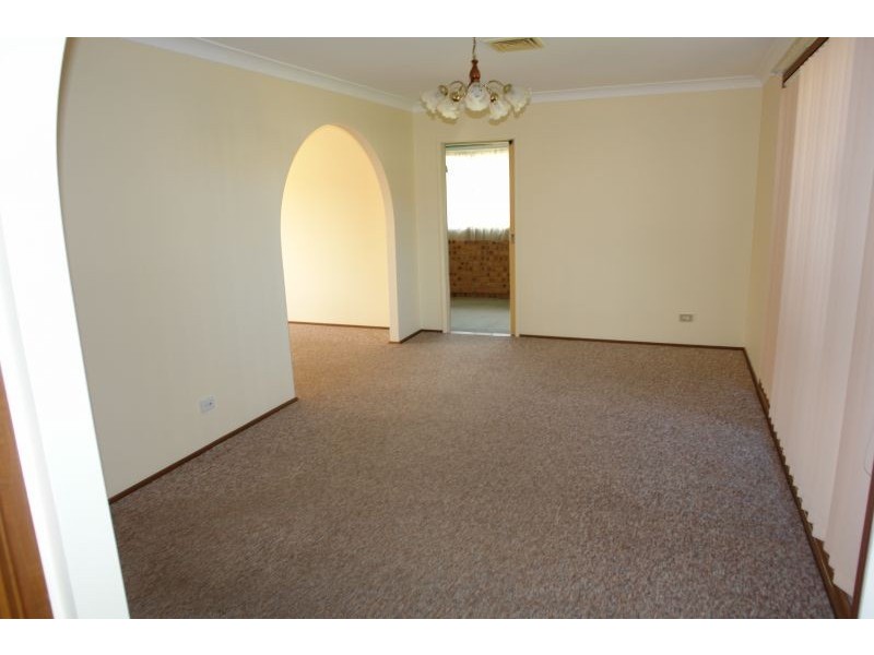 19 Sir Joseph Banks Drive, Bateau Bay NSW 2261