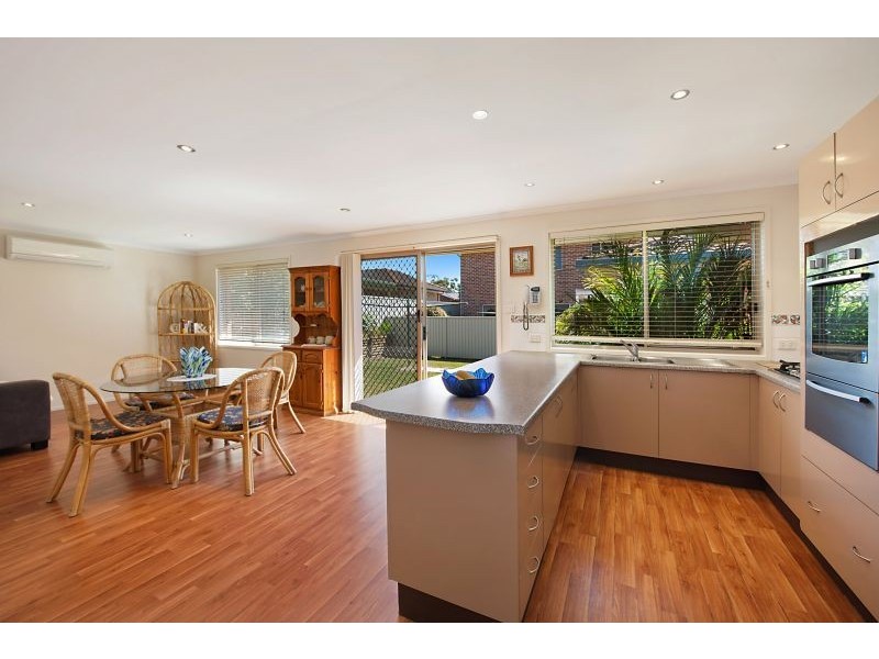 12 Oxford Drive, Lake Haven NSW 2263