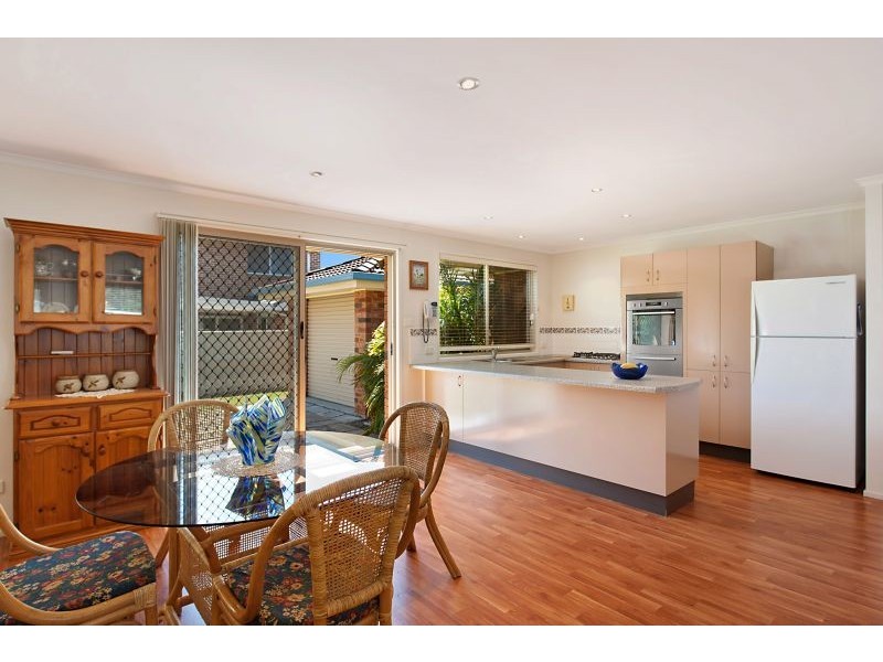 12 Oxford Drive, Lake Haven NSW 2263