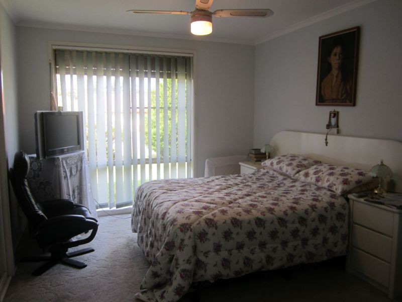 10 Baden Close, Kanwal NSW 2259