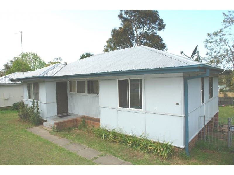 15 Owen Avenue, Wyong NSW 2259