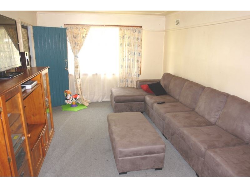 15 Owen Avenue, Wyong NSW 2259