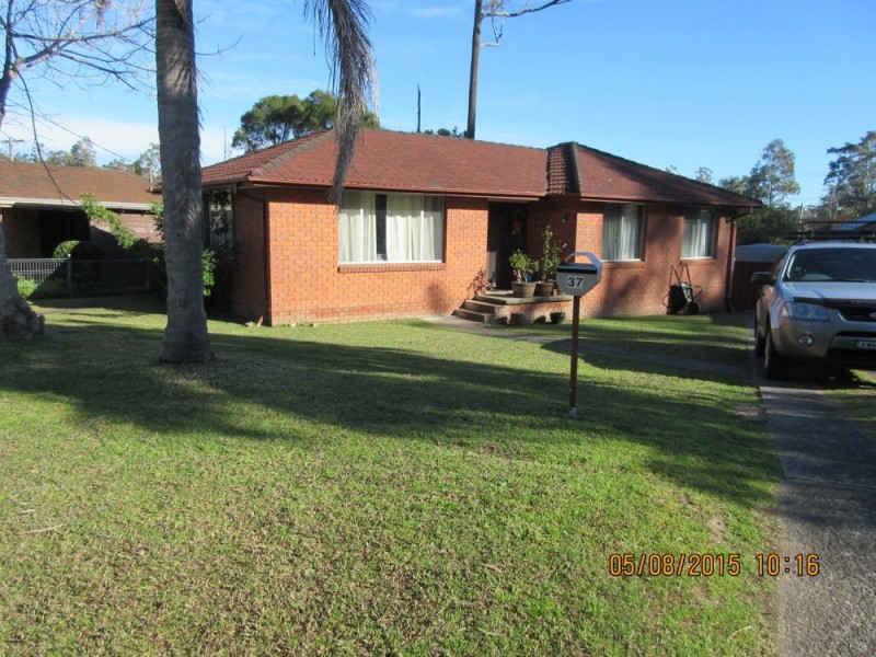 37 Stonehaven Ave, Watanobbi NSW 2259