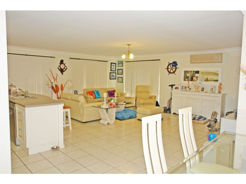 26 Settlement Drive, Wadalba NSW 2259