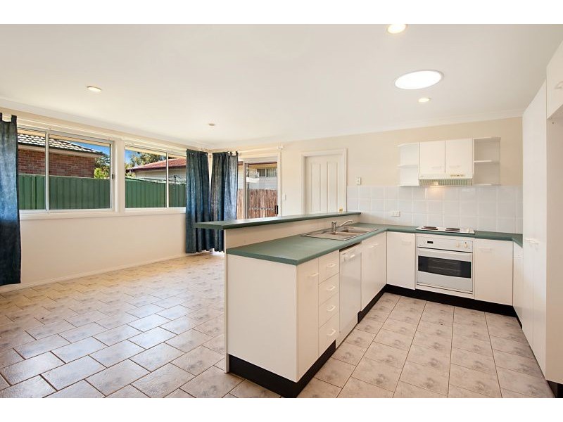 42 Crossingham Road, Toukley NSW 2263