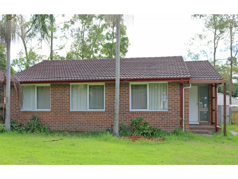 5 Gloucester Ave, Watanobbi NSW 2259