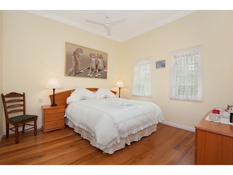 8 Robinvale Lane, Yarramalong NSW 2259