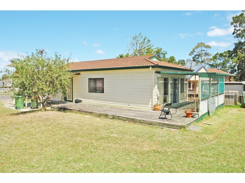 2a Dudley Street, Gorokan NSW 2263
