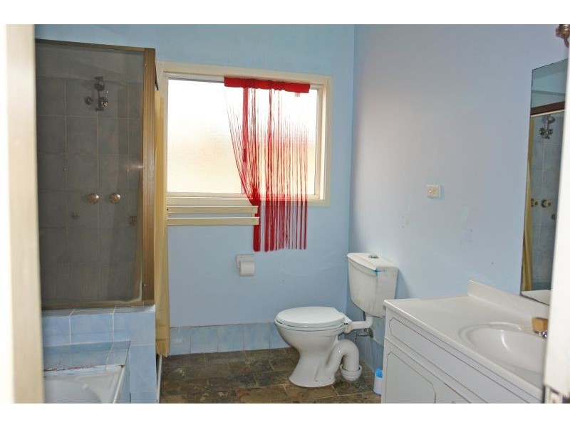 2a Dudley Street, Gorokan NSW 2263