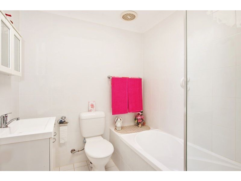 4/1 Suncrest Pde, Gorokan NSW 2263