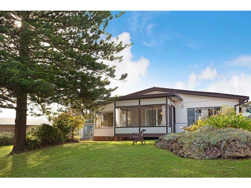 158 Tuggerawong Road, Wyongah NSW 2259