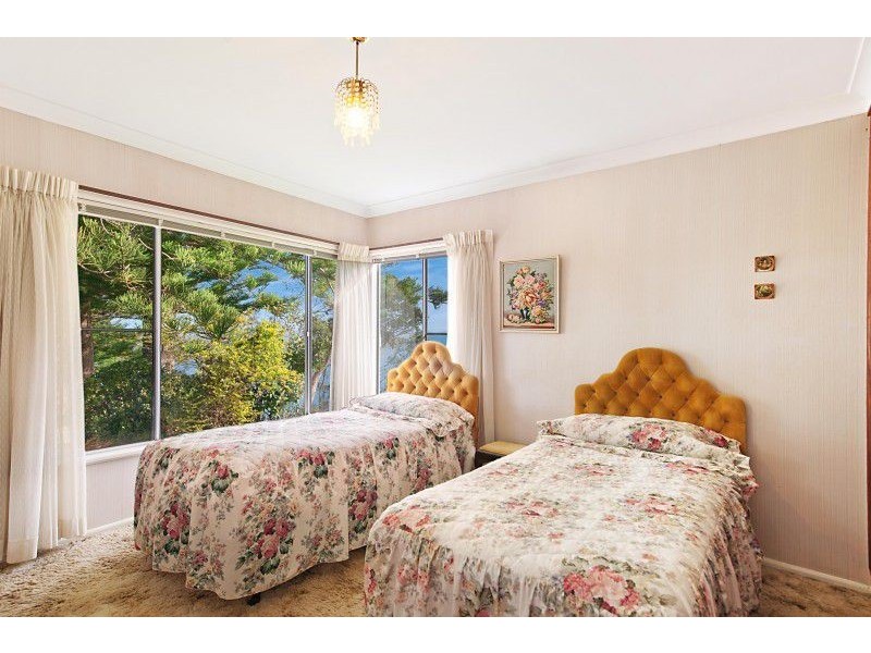 158 Tuggerawong Road, Wyongah NSW 2259